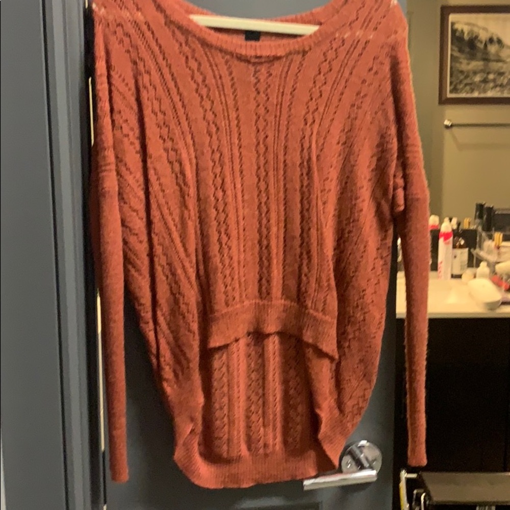 Casual burnt orange long sleeved sweater